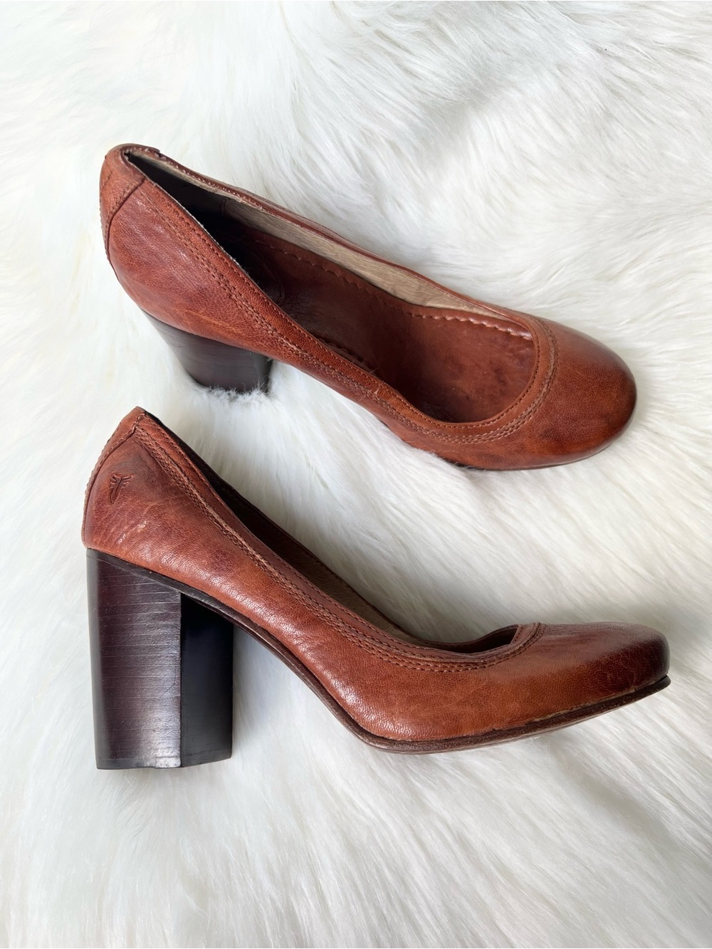 Frye Block Heel Distressed Brown Leather Pumps Carson Shoes Retro Round Toe